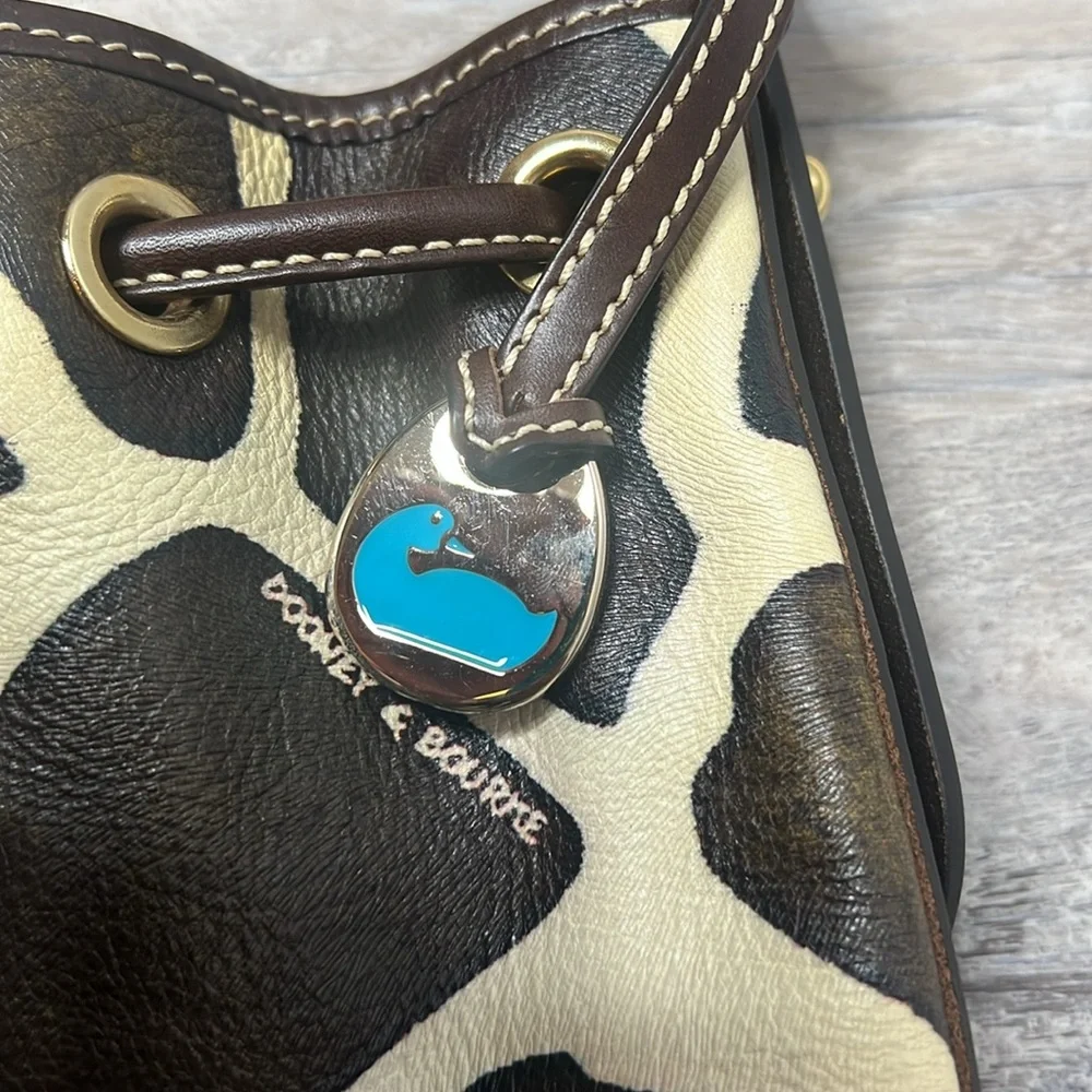 Dooney & Bourke Leather Bucket Giraffe Print Shoulder bag